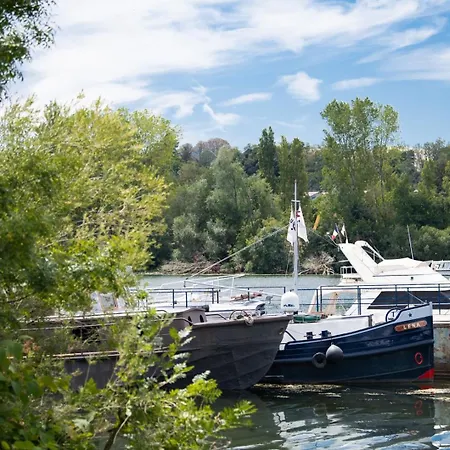 Chez Jostel - 6 *