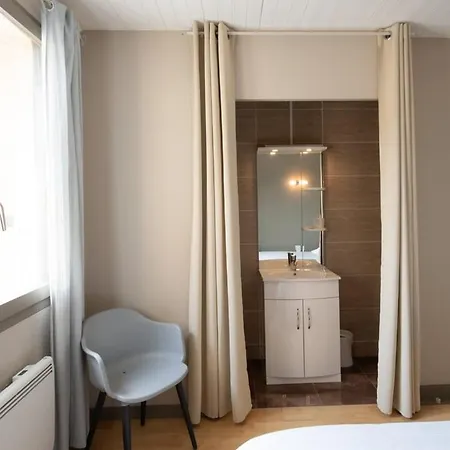 Chez Jostel - 6 *